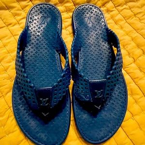 Louis Vuitton size 36 Flip Flops